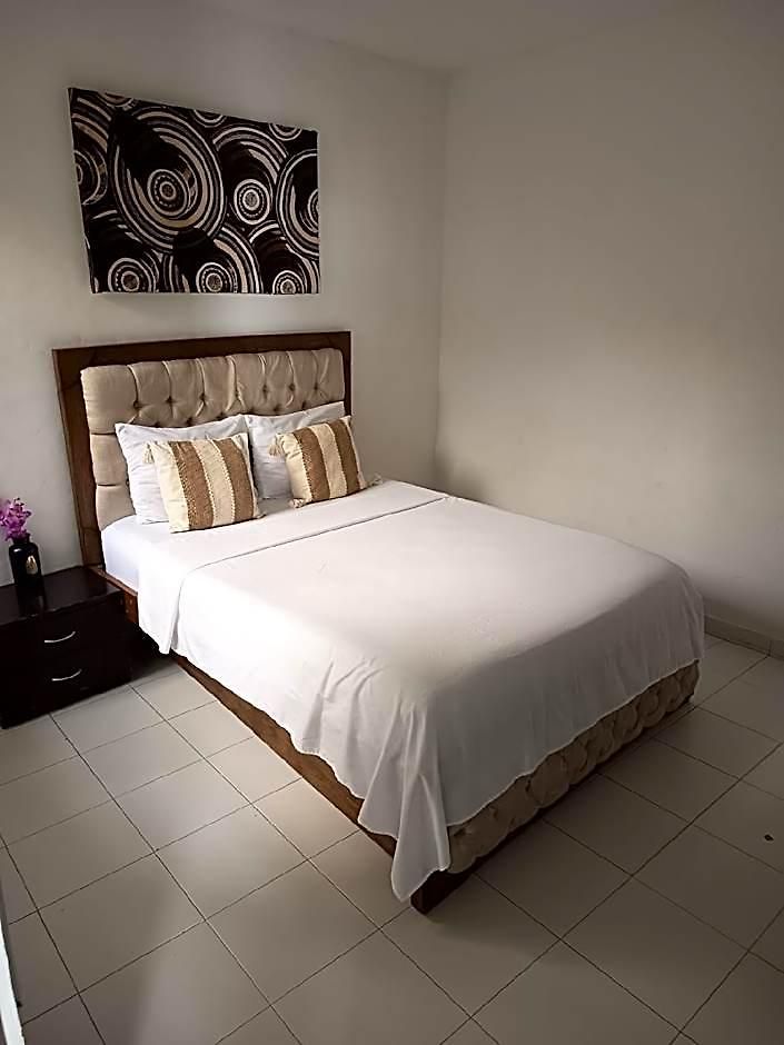 Hotel San Jacinto 3*