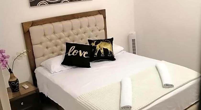 San Jacinto Hotel 3*